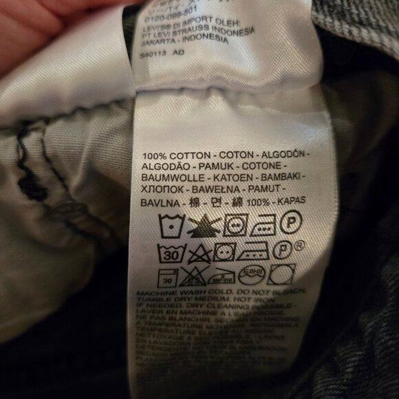 Levi's 501 Cutoff Jean Shorts Lunar Black 27 - Picture 2 of 5